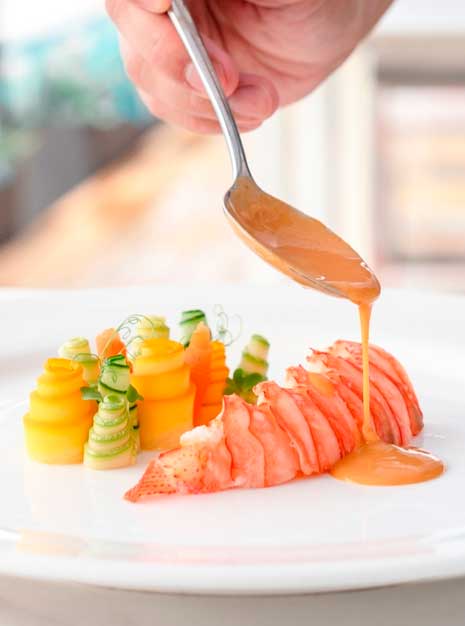 Fotografía de un plato de bogante para servir en un evento
